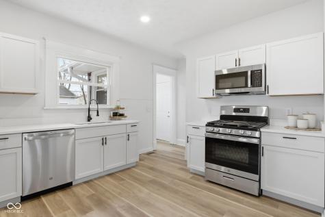 3825 Carrollton Avenue Indianapolis IN 46205