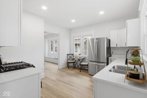 3825 Carrollton Avenue Indianapolis IN 46205