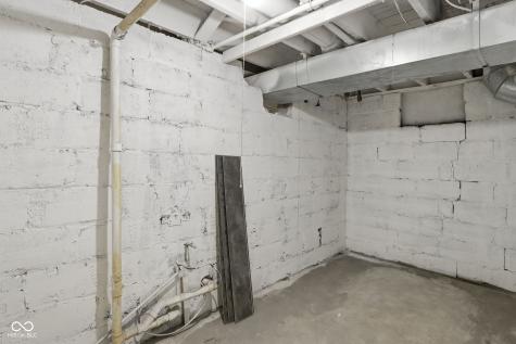 3825 Carrollton Avenue Indianapolis IN 46205