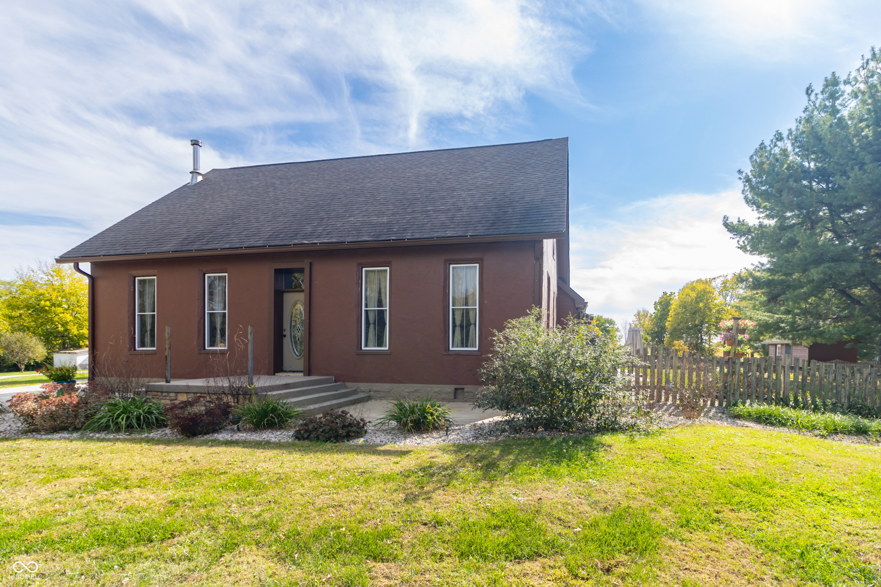 5587 E 400 S Greenfield IN 46140