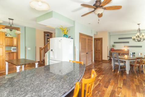 5587 E 400 S Greenfield IN 46140