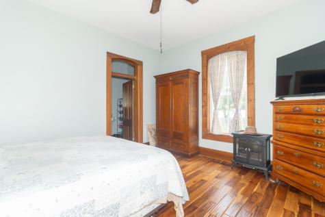 5587 E 400 S Greenfield IN 46140