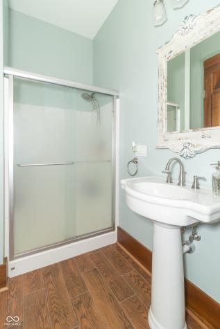 5587 E 400 S Greenfield IN 46140