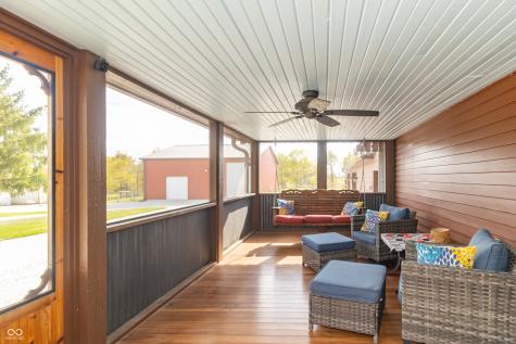 5587 E 400 S Greenfield IN 46140