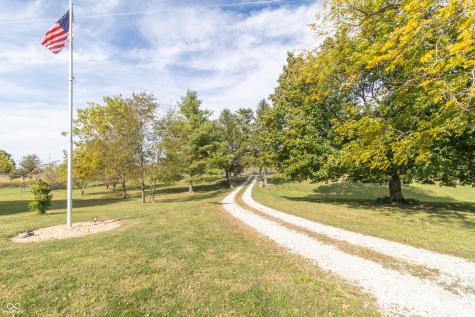 5587 E 400 S Greenfield IN 46140