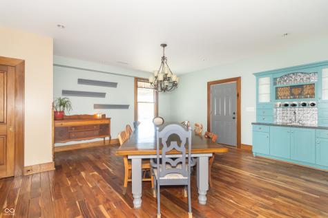 5587 E 400 S Greenfield IN 46140