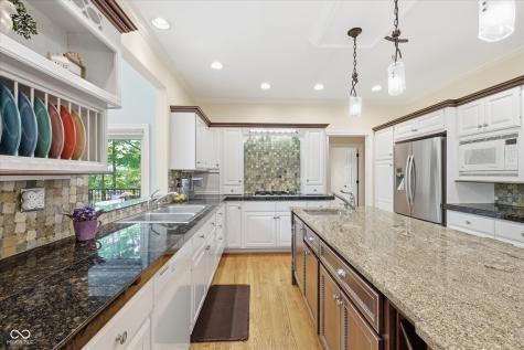 4643 Hickory Court Zionsville IN 46077