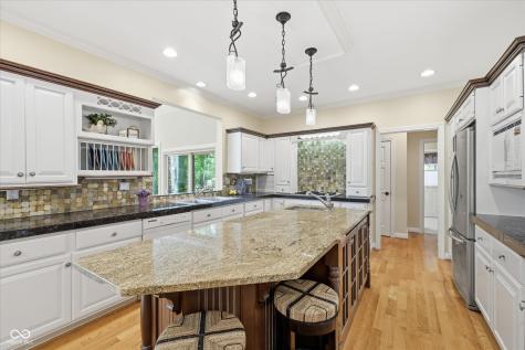 4643 Hickory Court Zionsville IN 46077