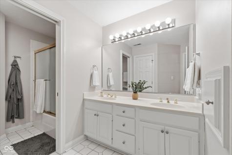 4643 Hickory Court Zionsville IN 46077