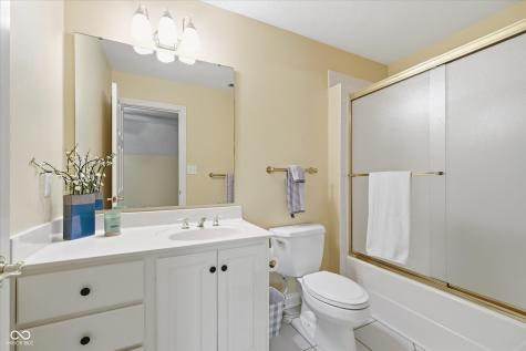 4643 Hickory Court Zionsville IN 46077