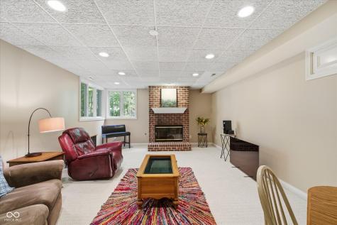 4643 Hickory Court Zionsville IN 46077