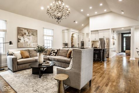2022 Rhettsbury Street Carmel IN 46032