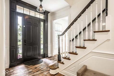 2022 Rhettsbury Street Carmel IN 46032