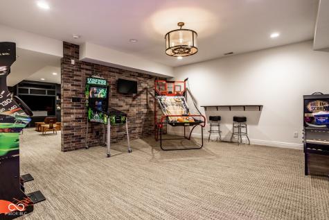 2022 Rhettsbury Street Carmel IN 46032
