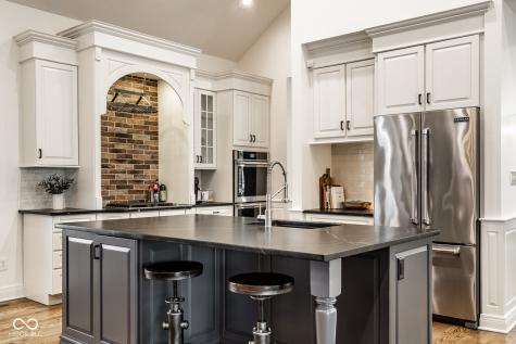 2022 Rhettsbury Street Carmel IN 46032