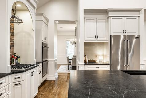 2022 Rhettsbury Street Carmel IN 46032
