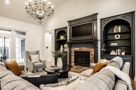 2022 Rhettsbury Street Carmel IN 46032