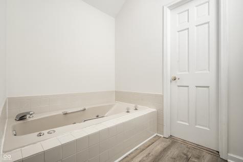 828 Pebble Brook Place Noblesville IN 46062