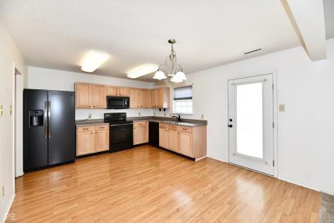 9175 W Paddleboat Lane Pendleton IN 46064