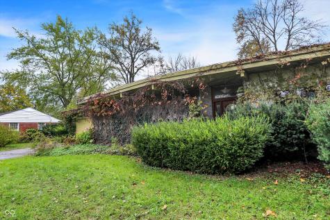 300 Flatrock Drive Columbus IN 47201