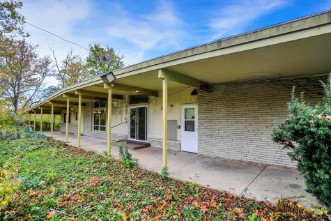 300 Flatrock Drive Columbus IN 47201