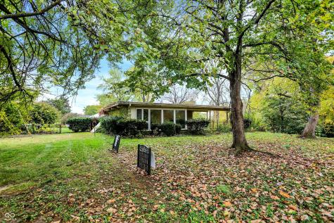 300 Flatrock Drive Columbus IN 47201