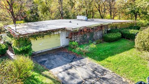 300 Flatrock Drive Columbus IN 47201