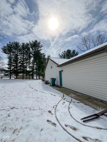 1610 N Sommer Lane Crawfordsville IN 47933