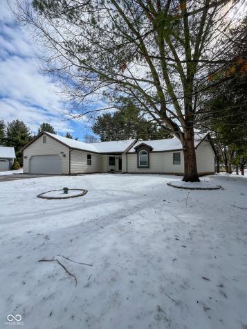1610 N Sommer Lane Crawfordsville IN 47933