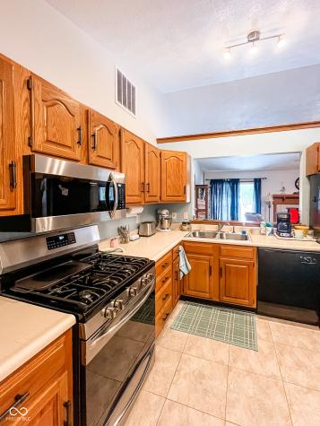 1610 N Sommer Lane Crawfordsville IN 47933