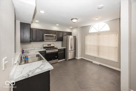 8868 Pine Tree Boulevard Indianapolis IN 46256