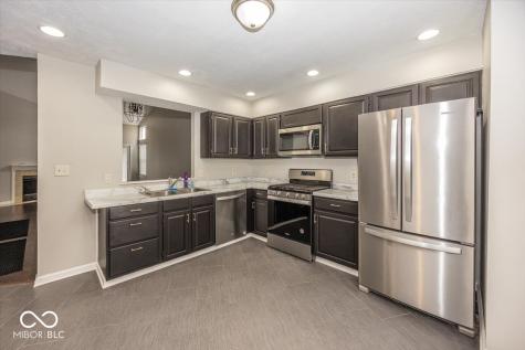 8868 Pine Tree Boulevard Indianapolis IN 46256