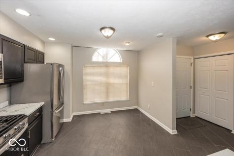 8868 Pine Tree Boulevard Indianapolis IN 46256