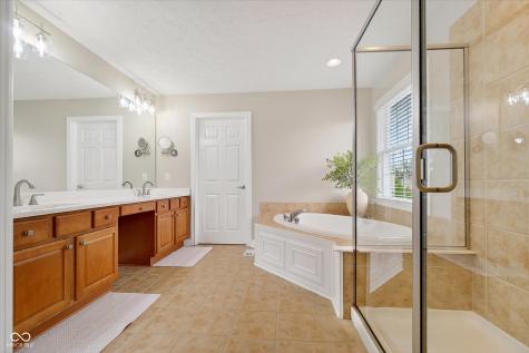 13338 Berwick Lane Carmel IN 46032