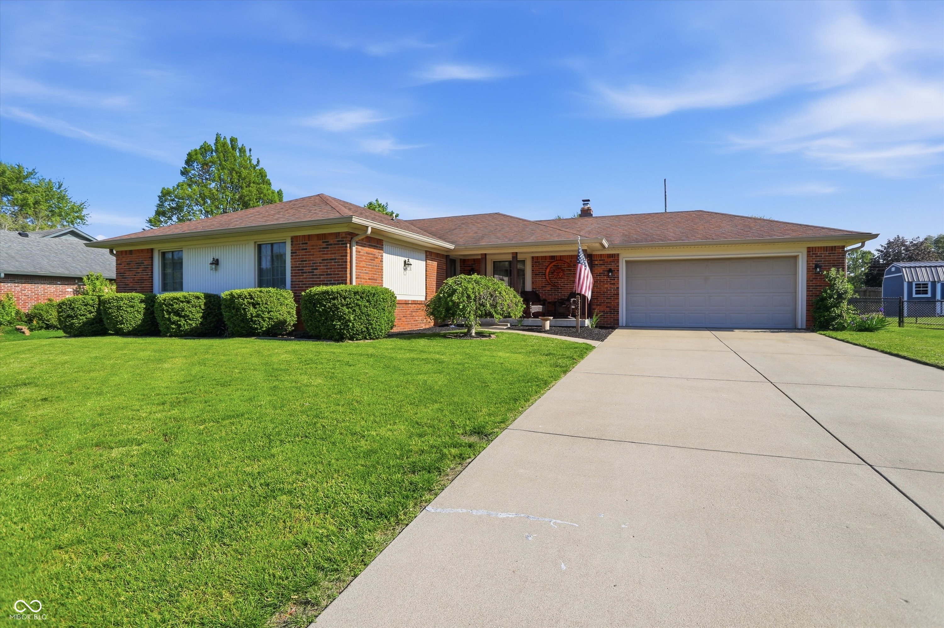 863 W Ashbourne Lane Greenwood IN 46142