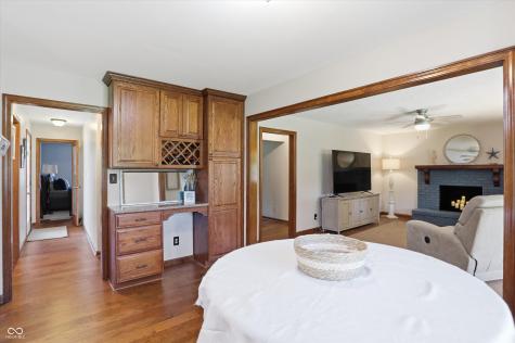 863 W Ashbourne Lane Greenwood IN 46142