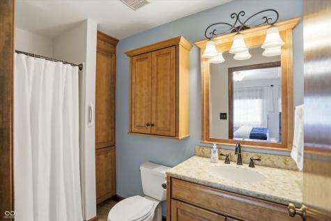 863 W Ashbourne Lane Greenwood IN 46142