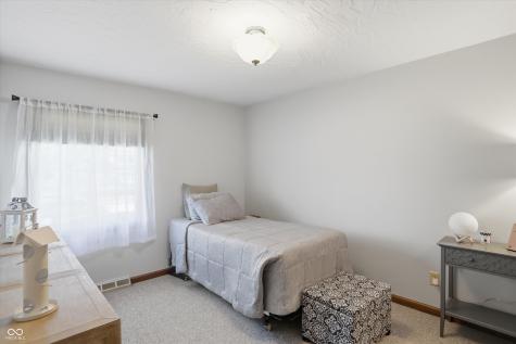 863 W Ashbourne Lane Greenwood IN 46142