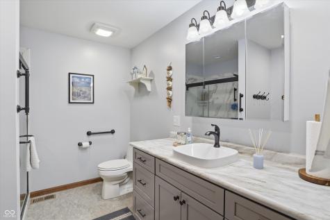 863 W Ashbourne Lane Greenwood IN 46142