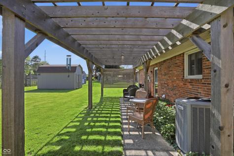 863 W Ashbourne Lane Greenwood IN 46142
