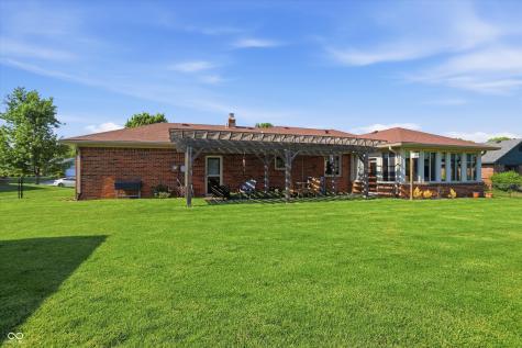 863 W Ashbourne Lane Greenwood IN 46142