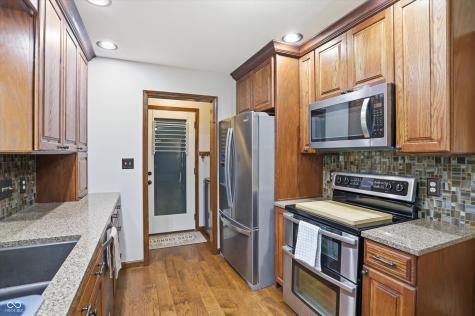 863 W Ashbourne Lane Greenwood IN 46142