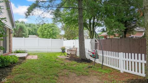 1067 Acadia Court Indianapolis IN 46217