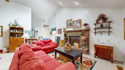 1067 Acadia Court Indianapolis IN 46217