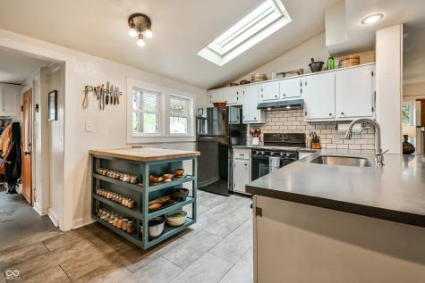 8002 Rawles Avenue Indianapolis IN 46219