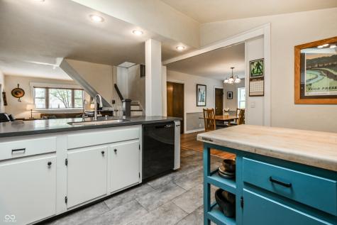 8002 Rawles Avenue Indianapolis IN 46219
