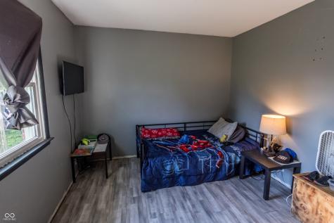 863 S 450 E Franklin IN 46131