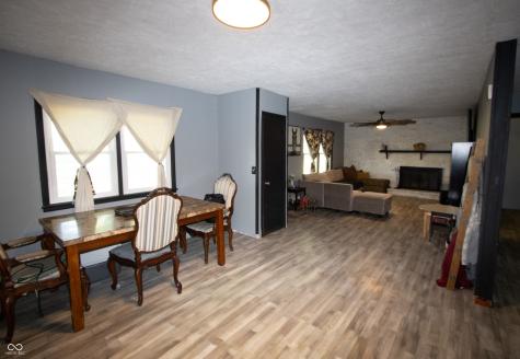 863 S 450 E Franklin IN 46131