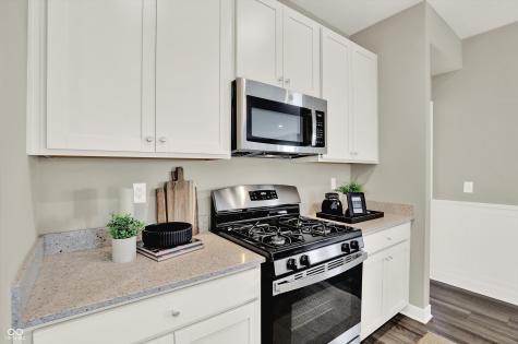 30 Lively Place Cicero IN 46034