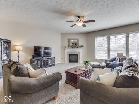 4687 Shady Ridge Row Greenwood IN 46143